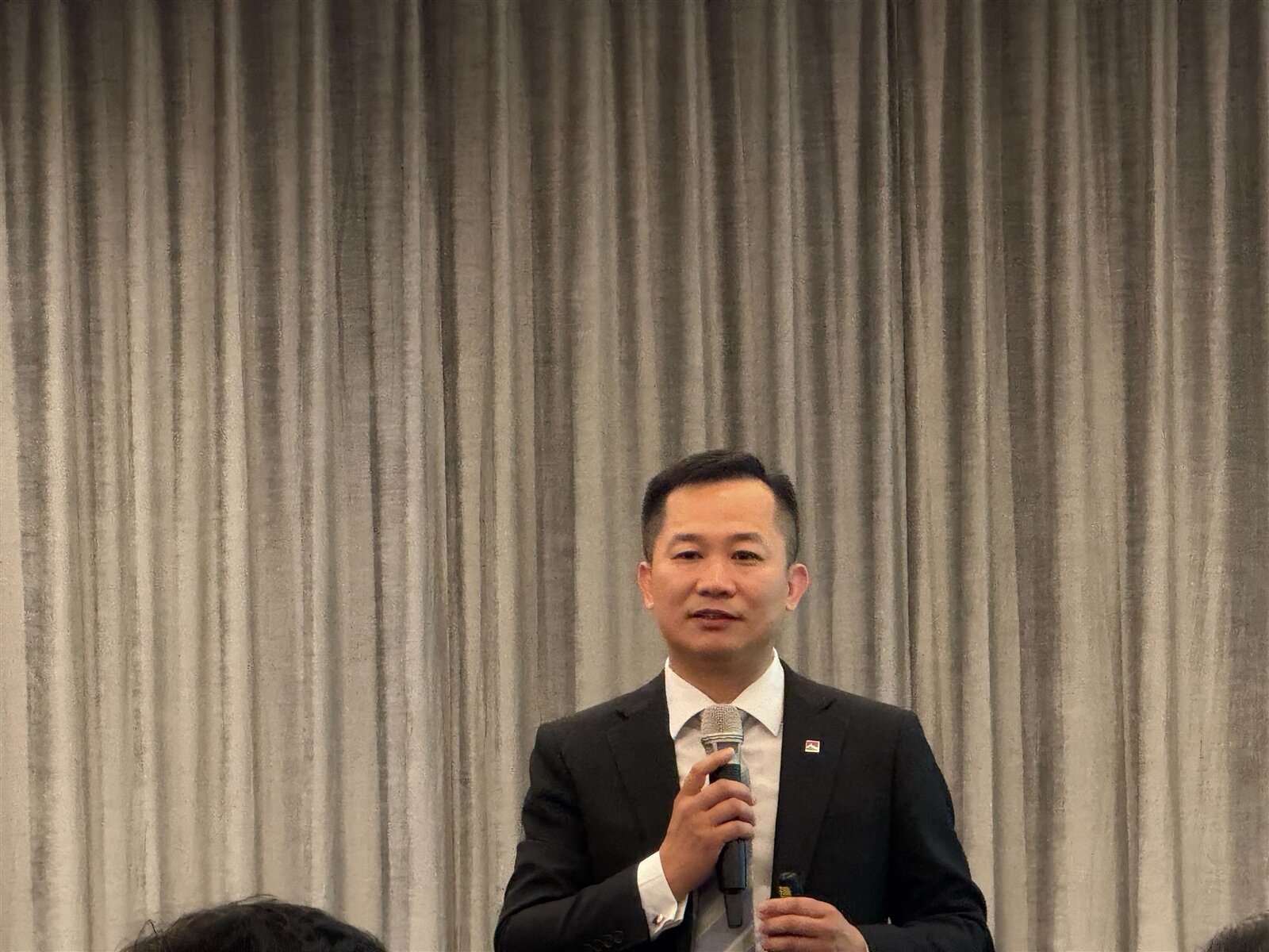 上海信義房屋區域總監魏逢佑13日表示,目前大陸房市買方還在,也有消費力,但就是缺乏信心。記者黃雅慧/攝影