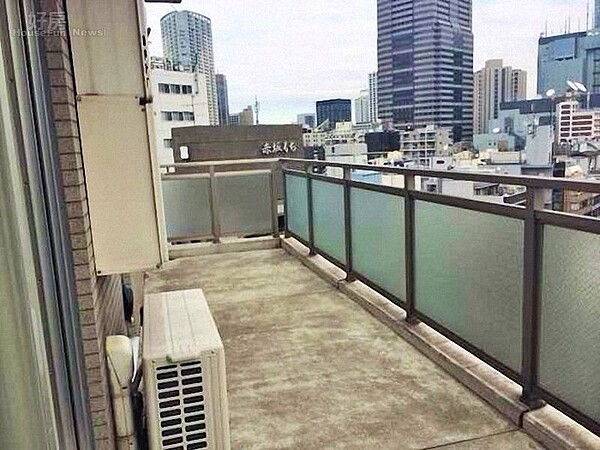 3.赤坂的新屋陽台可眺望東京鐵塔。