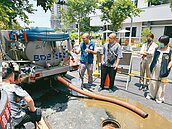 業者勾結國土署包商　千噸水肥、油汙偷排台中下水道