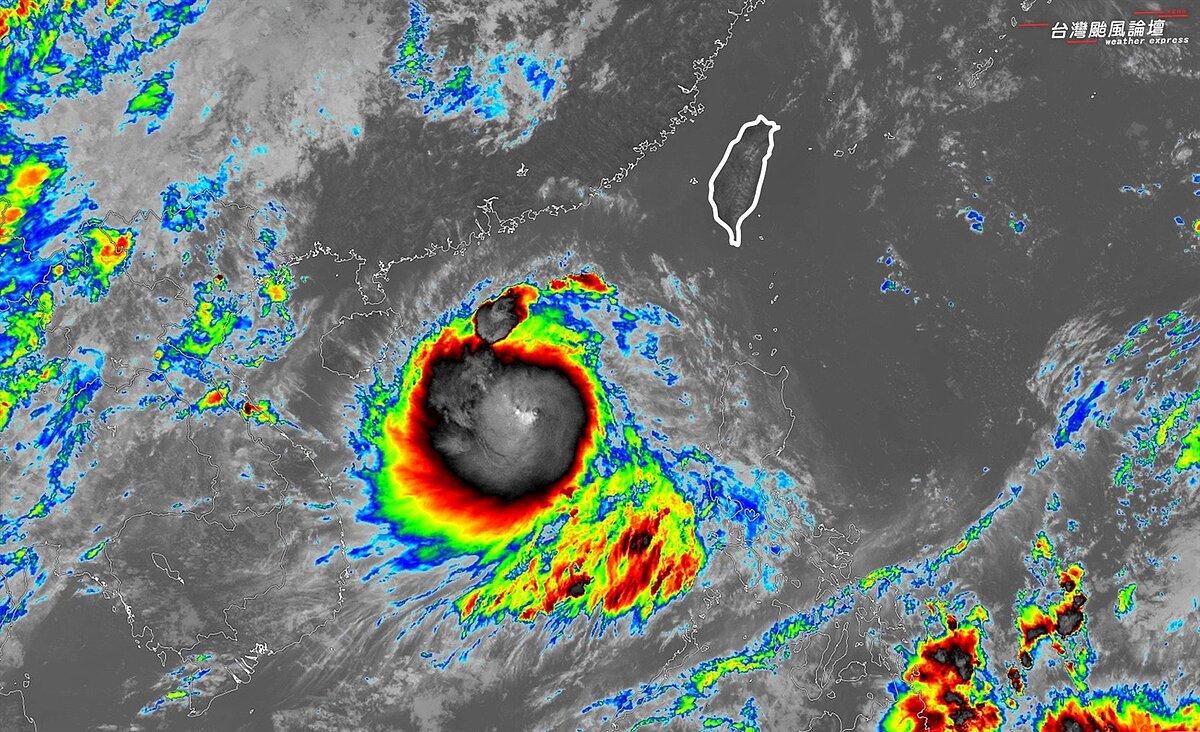 輕度颱風劍魚。圖/取自「台灣颱風論壇|天氣特急」臉書粉專