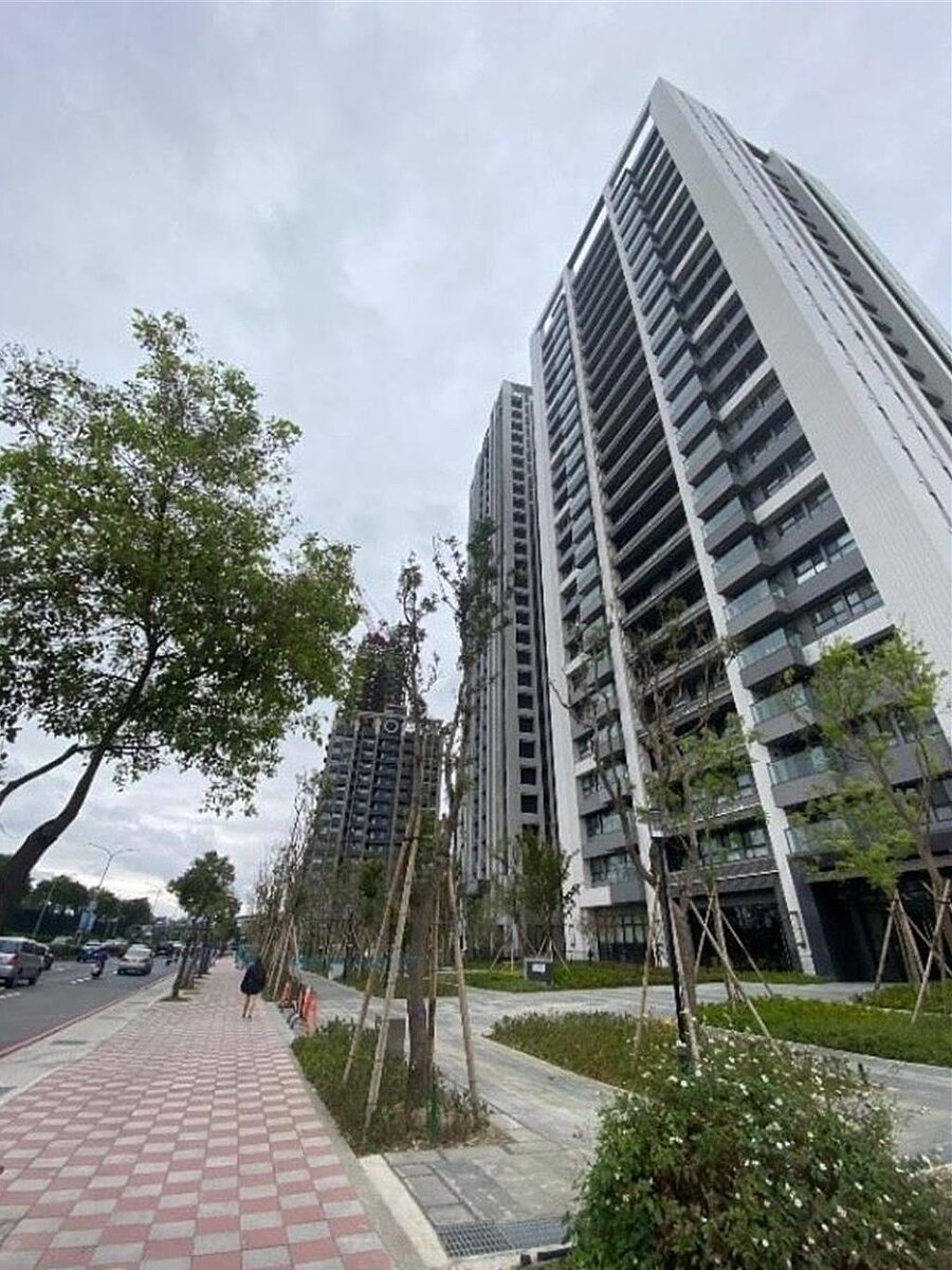 強摘「雙冠王」!板橋奪得新北市第2季預售屋申報件數、成交總金額霸主寶座。圖/新北市地政局提供