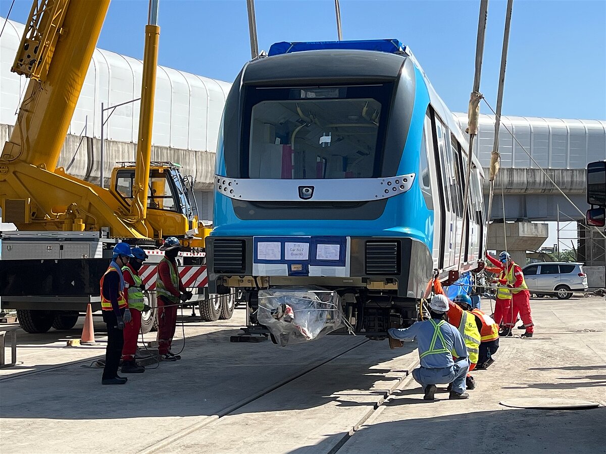 捷運三鶯線29列列車全數到位，展開最後階段測試。圖／新北市捷運局提供