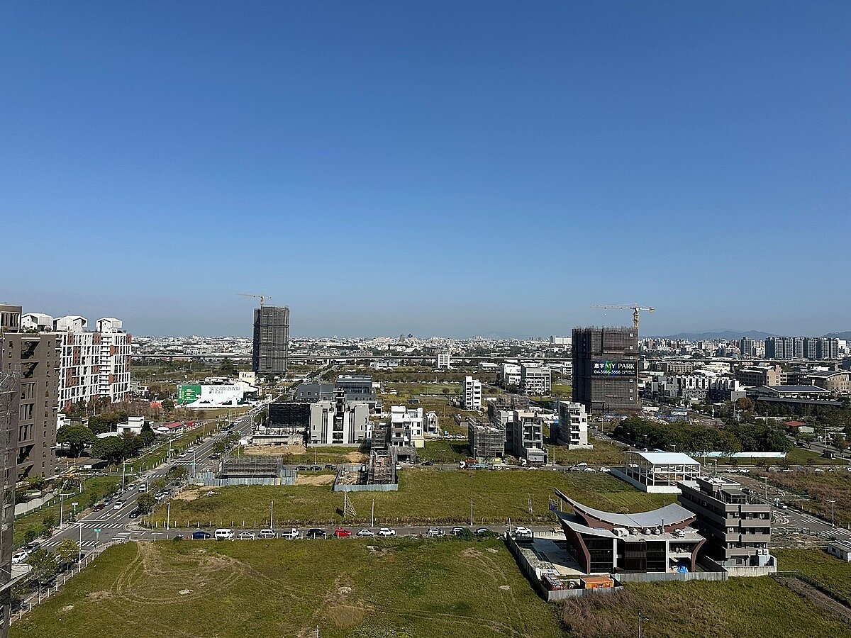全國房市大降溫，不過台中14期重劃區近年擁有重大公共建設與人口移入紅利加持下，成為台中整體房市信心指標區。圖／好房網News記者林和謙／攝
