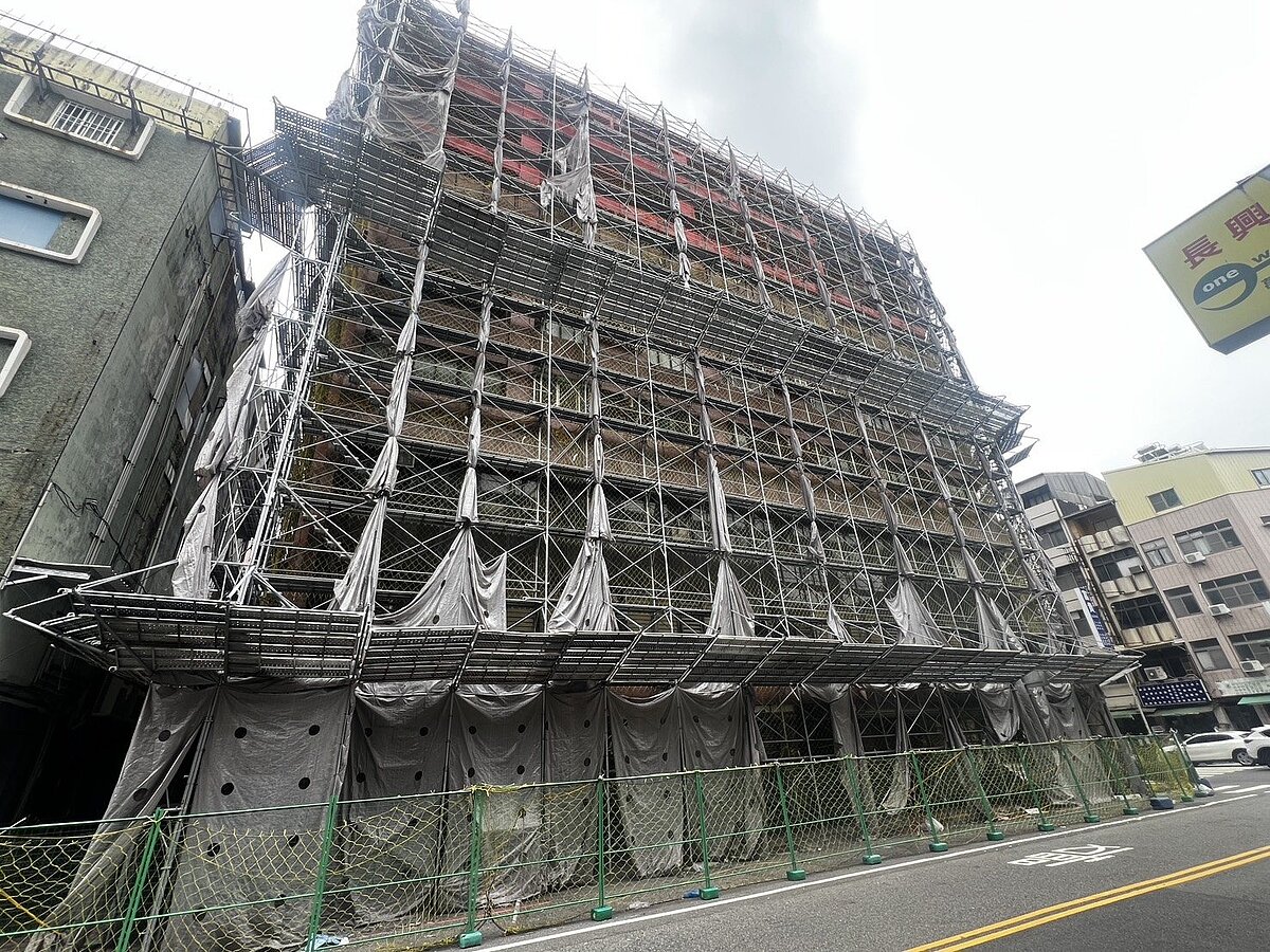 台南市中西區來亞大樓,市府工務局已排定拆除。圖/市府工務局提供