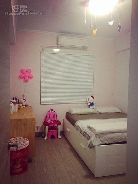 8.女兒的房間雖只有四坪大，但佈置得溫馨可愛。 
