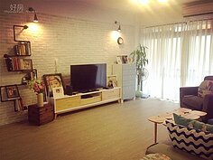 蔡逸帆說新家走的是工業風融合簡約風。