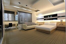 知名影評人李光爵(膝關節)位在內湖的新家。（膝關節提供）