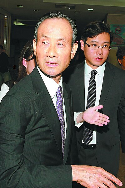 遠雄集團被控行賄桃園縣副縣長葉世文,遠雄集團董事長趙藤雄昨晚被傳後聲押。 記者林伯東/攝影