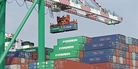 美國產業關稅大刀最新指向全球家具進口,海運業剉咧等。圖∕本報資料照片