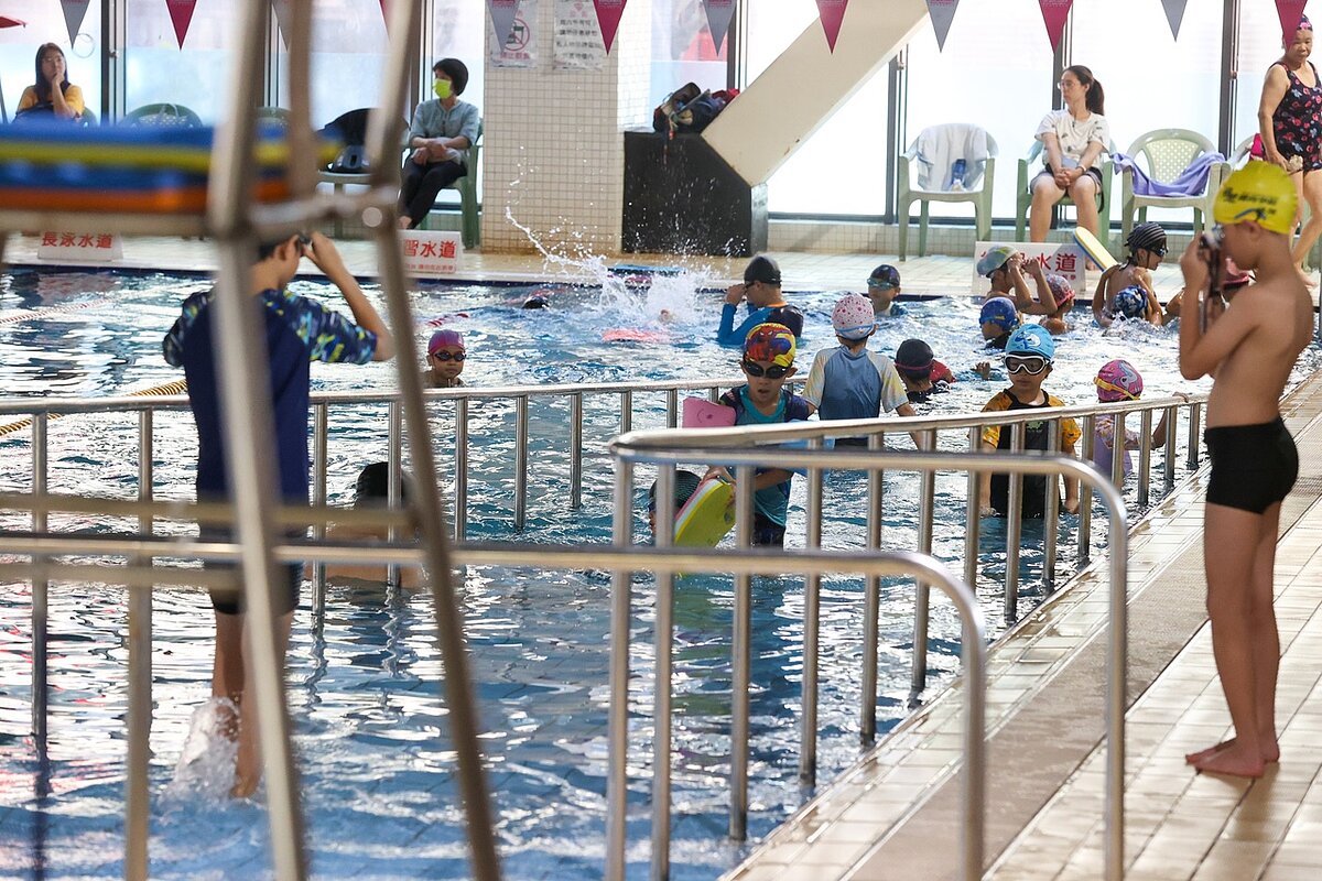 三重運動中心執行長林子宸說,該場館夏季電費一期兩個月要近百萬,水費一期兩個月50、60萬,人事成本也上升,經營挑戰加大。記者林伯東/攝影