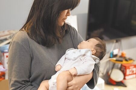 為搶救生育率,勞動部擬明年編列逾30億元預算,加碼生育給付。(本報資料照片)