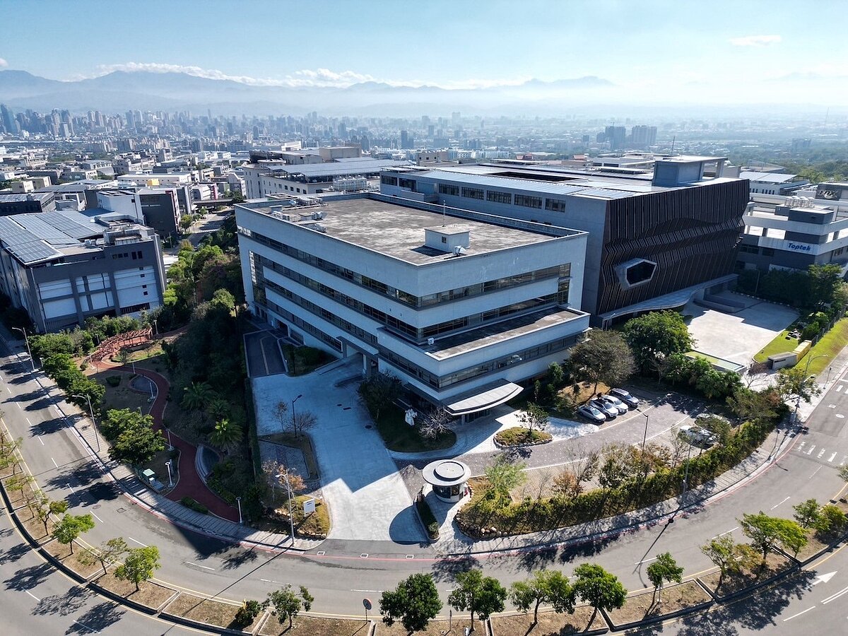 環鴻科技承購高規廠房，強化中部科技廊帶供應鏈布局。圖／世邦魏理仕提供