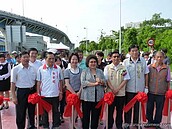 高雄中安路北上匝道通車　減少交通事故帶動商機