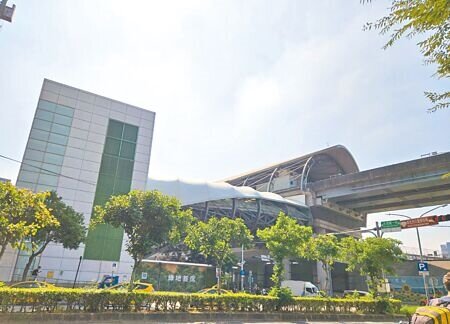 捷運站、公車轉運站附近等周邊優質地段,往往是房產保值,甚至增值的重要關鍵。(王莫昀攝)