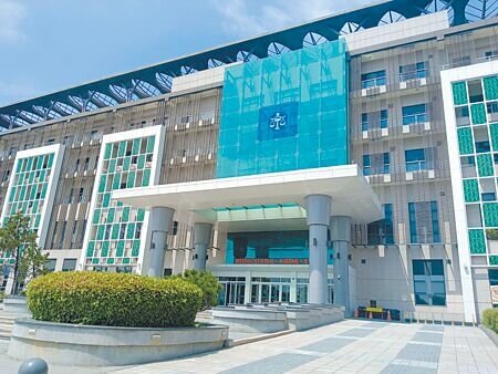 陳姓女子在家門前道路放鞭炮被警方移送後,法院裁罰3000元,陳女不服裁定抗告被駁回。(邱立雅攝)