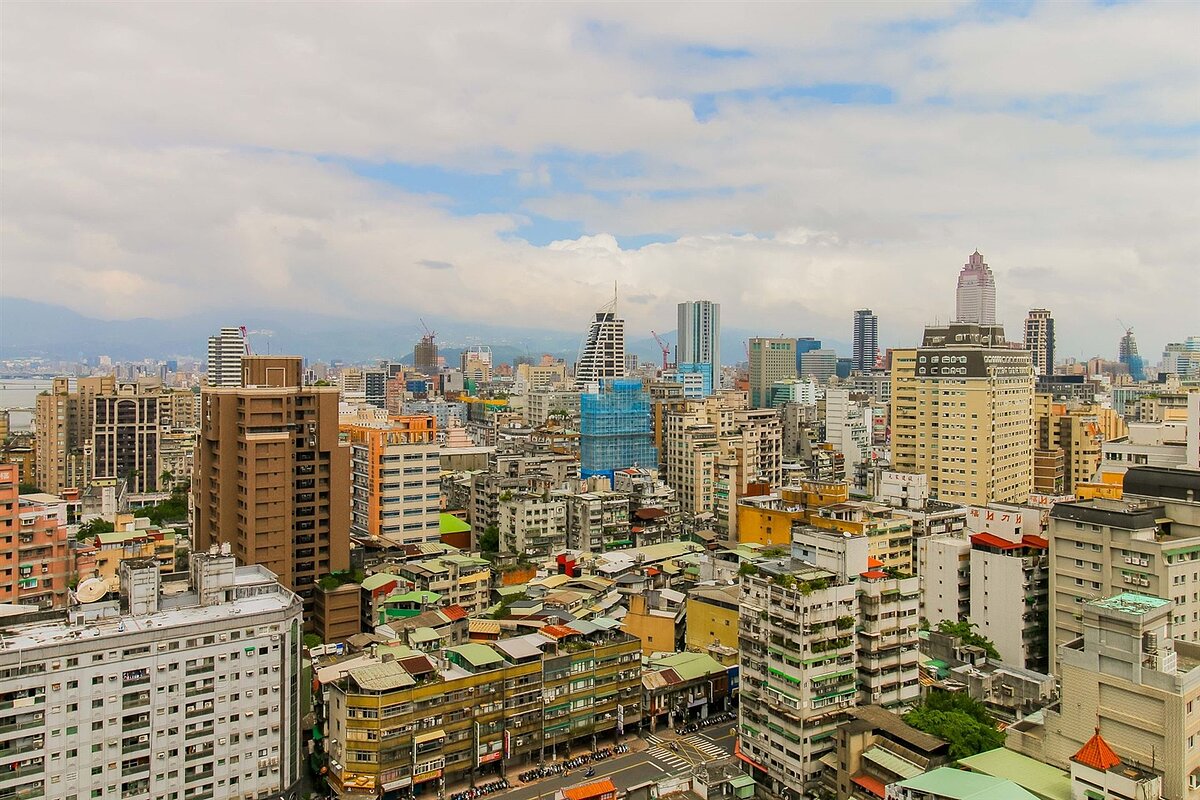 近三年雙北市預售成交總價占比數據顯示，雙北預售房價正逐漸攀高，低總價住宅近乎絕跡。房市示意圖／永慶房產提供