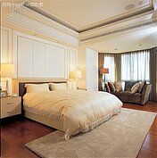 一個家，最重要的無非就是有間中看又中用的臥室，如果將房間打造成頂級飯店的風格，是不是讓人更不想踏出房門。（圖／好房設計風）