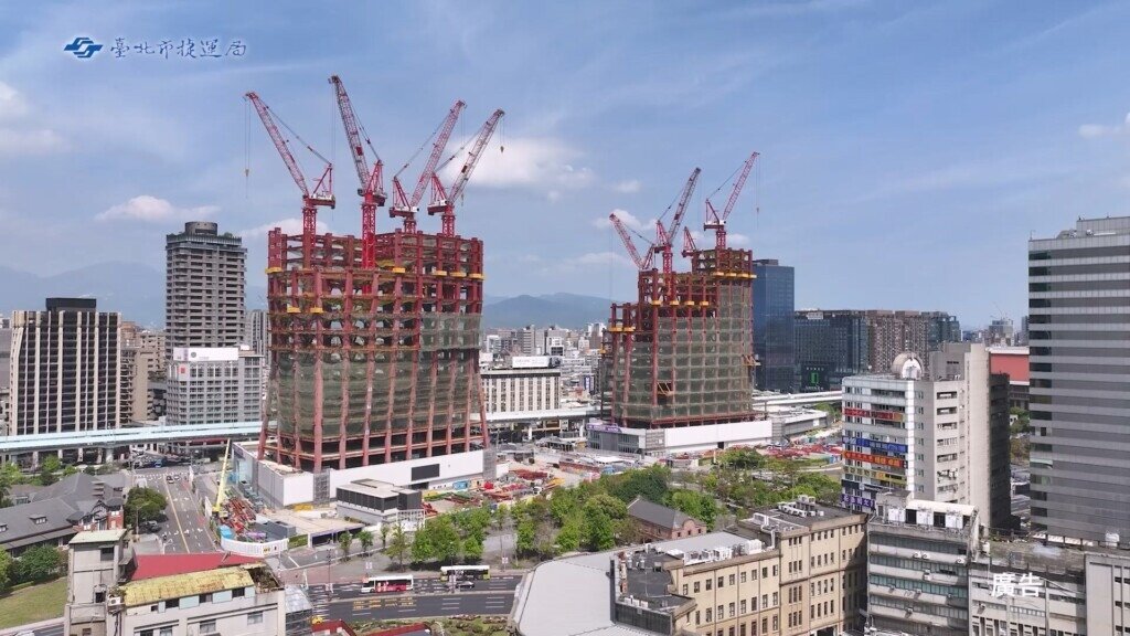 通力電梯拿下台北雙星大樓(圖中之興建兩大樓),導入共94台電梯,其中包含32台雙層智慧電梯。圖/台北市捷運局