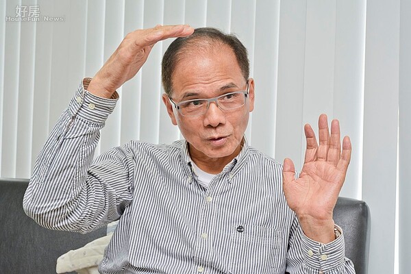 前行政院長游錫堃說,全台灣只有他能真正執行水岸都市計畫,以他在任宜蘭縣長為例,冬山河、傳藝中心、羅東公園等公設,都是由他規劃執行。而宜蘭縣製造景色容易,製造都市卻很困難;新北市則早已是都市,且擁有製造水岸宅的條件,交由他處理,絕對能規劃得宜。(好房News記者 陳韋帆/攝影)