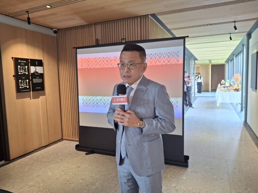 佳元建設董事長蔡錫全指出，房貸若適度鬆綁，房市有望回暖。圖／林喬慧攝