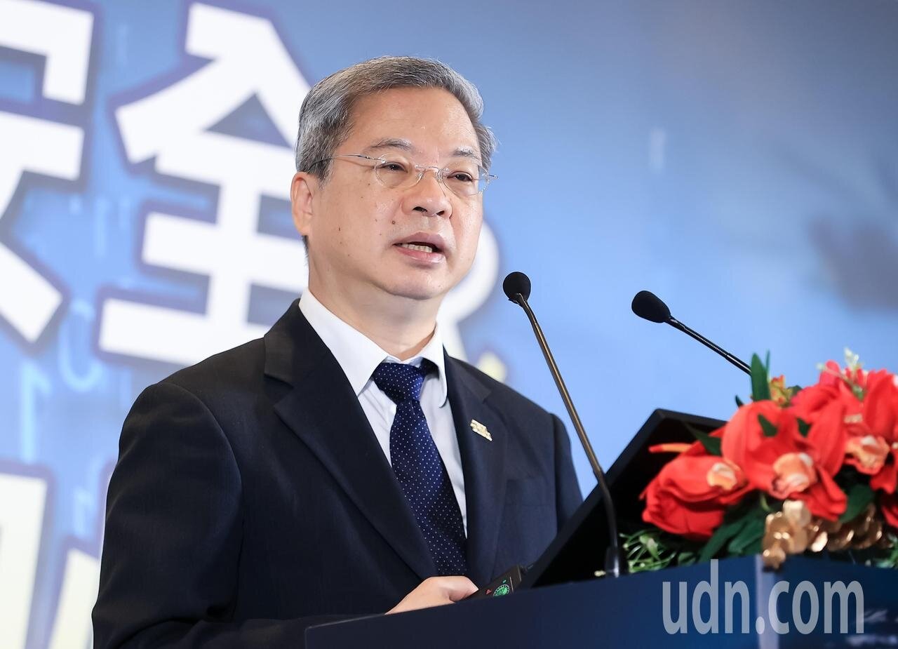 高雄興達電廠發生爆炸意外引發民眾擔憂，經濟部長龔明鑫出席「2025國家安全與經濟韌性論壇」時代表政府表達歉意，並強調對供電影響小，會盡快釐清事故原因。記者余承翰／攝影 