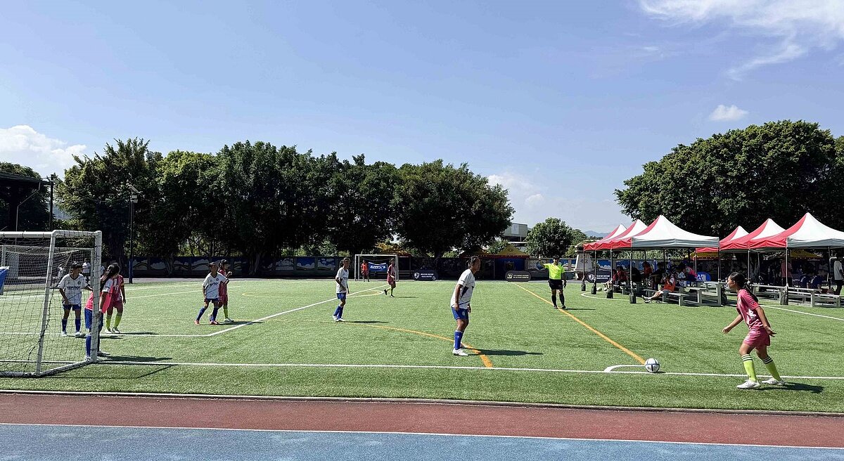 「2025TC+JOMA全國俱樂部聯合錦標賽」參賽人數突破千人,越來越多人重視足球運動。圖/永慶房產集團提供