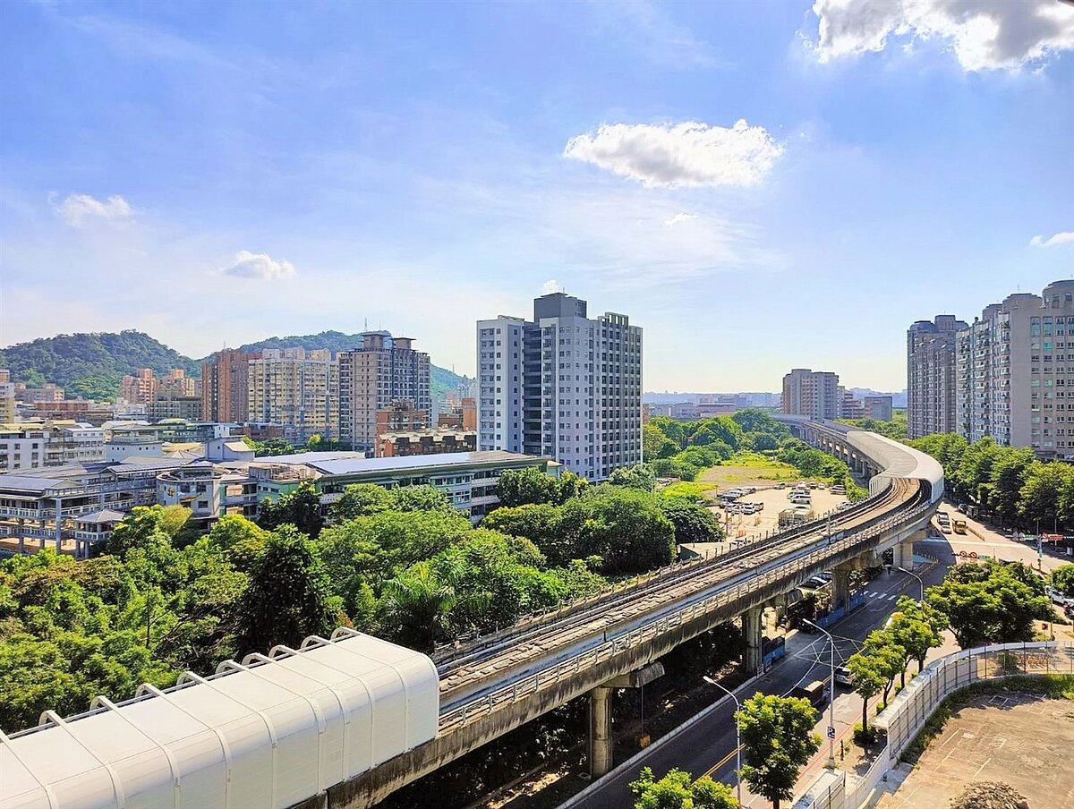 實登數據顯示三鶯線三峽站周遭近一年成交件數達184件，為三鶯線各站點中房市最熱絡的區域。房市示意圖／永慶房產集團提供