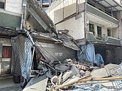 蘆洲透天厝驚傳塌陷意外　樓地板崩落波及隔鄰民宅毀電線