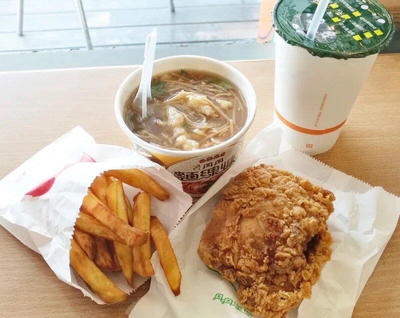 丹丹漢堡將調整價格。圖／報系資料照，記者劉學聖攝影 