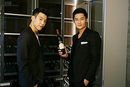 落地式的低溫酒櫃，可讓愛酒的頂級客群好好珍藏各式美酒。(好房記者張聖奕/攝影)