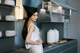 清爽外型又具有功能性的設計，十分迎合時下主流低調設計。(好房記者張聖奕/攝影)