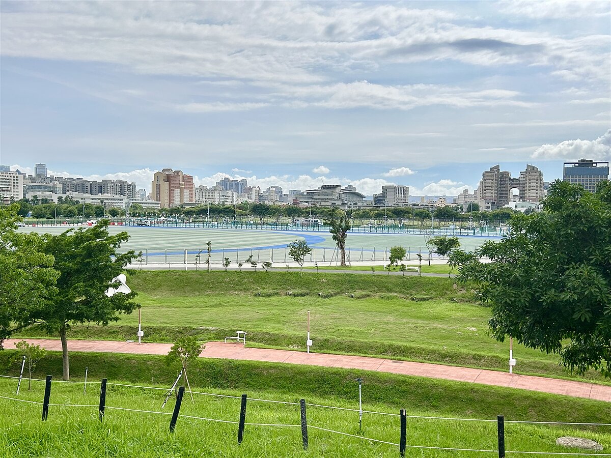 志聖以18.23億元標下的水湳經貿園區逢大段21地號土地,靠近台中超巨蛋預定地。記者宋健生/攝影