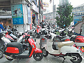 到處停機車　基隆仁愛區像大停車場