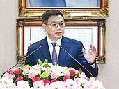 卓揆：調整容積率　不讓房子愈都更愈小