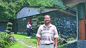 不忍古部落荒廢　他重建石板屋