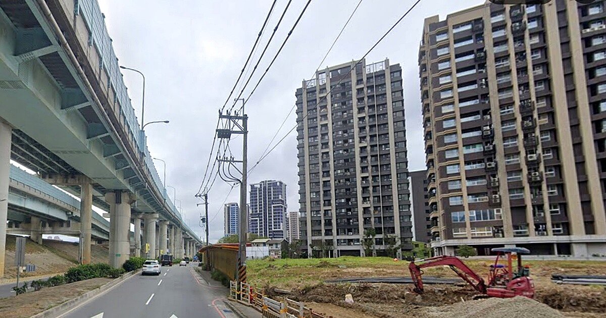 強烈等價跌?928量縮……建商「硬著頭皮上場」!這都市竟逆勢成長 新北市今年共計55案進場、較去年減少8%,跌幅較小,總銷金額因有百億級大案進場,才能維繫恆溫。圖/google map