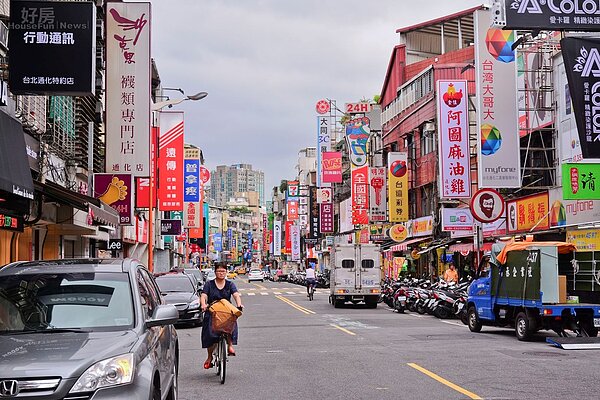 通化街、臨江街商圈。（好房News記者 陳韋帆／攝影）