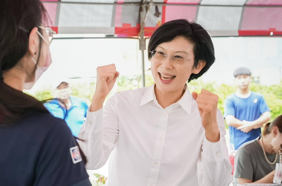 針對近日高雄接連爆發營建廢棄物流竄問題,立委林岱樺認為,無論是公共工程或營造廠商,施工前要明確規範去處。圖/取自林岱樺臉書