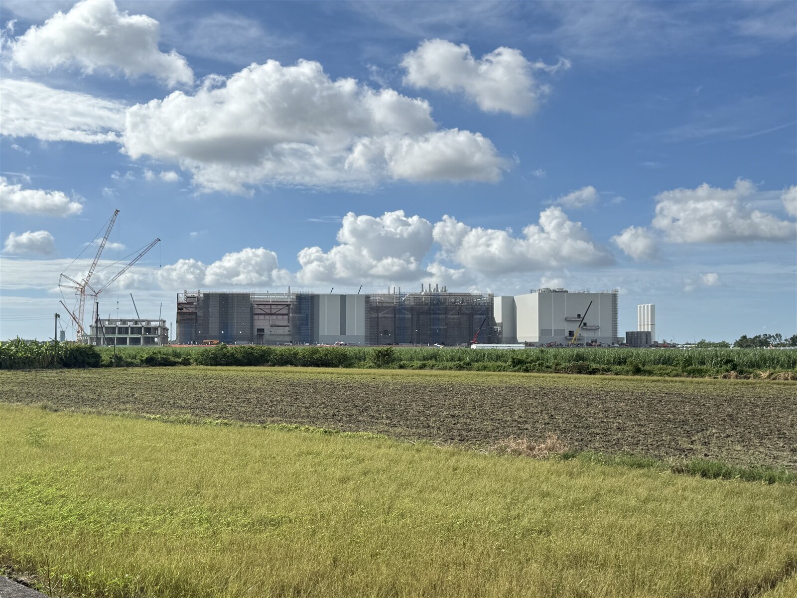 台積電設廠帶動嘉義縣房市發展,縣府地政處觀察市場呈現「量縮價穩」趨勢。記者黃于凡/攝影