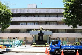 永和區公所、戶政事務所都在附近，洽公走路就到十分方便。