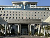 年輕女子租屋...房東三度潛入摸走內衣內褲　法院判賠27萬餘元