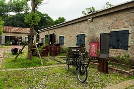 淡水社區大學是全國第一個進駐古蹟的社區大學。只可惜內部並不開放遊客參觀，只能在外面拍照。