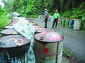 龍潭「飲」憂！廢液桶鏽　恐流出強鹹水