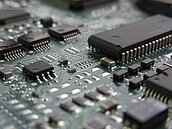 AI、出口雙引擎發威　支撐住宅中位價攀高