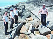 頭城海堤被淘空　預計11月修復