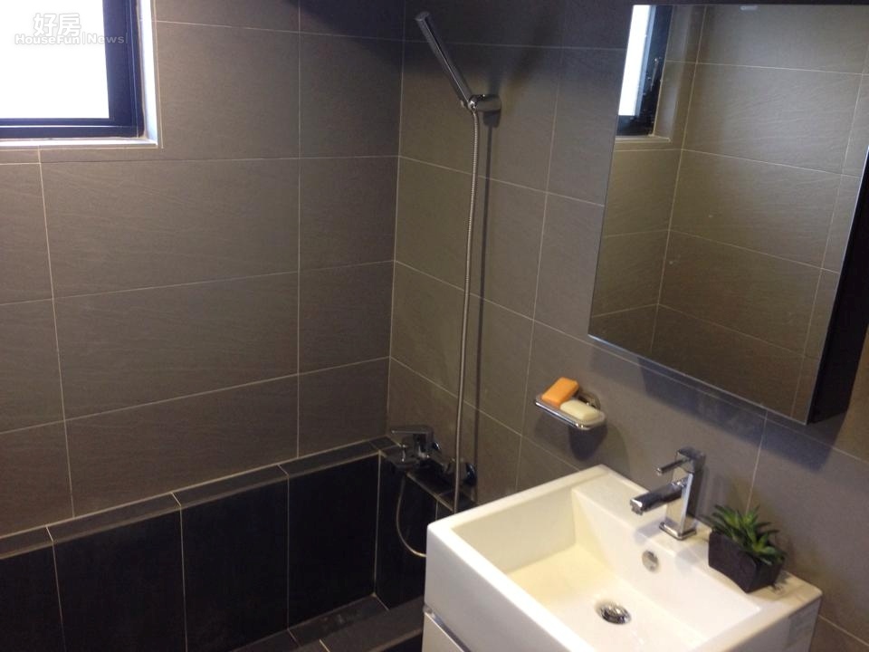 記者翻修舊宅  浴室變成適合小朋友泡澡的空間(照片經屋主同意轉載)