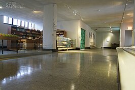 福利社中賣著生活用品，但也僅在有親人探望時才開放購買。