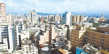 
金龍海嘯後一年房市價量俱疲，全台土地市場面臨重創。圖∕本報資料照片
