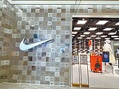 百貨添戰場　獨家店吸客