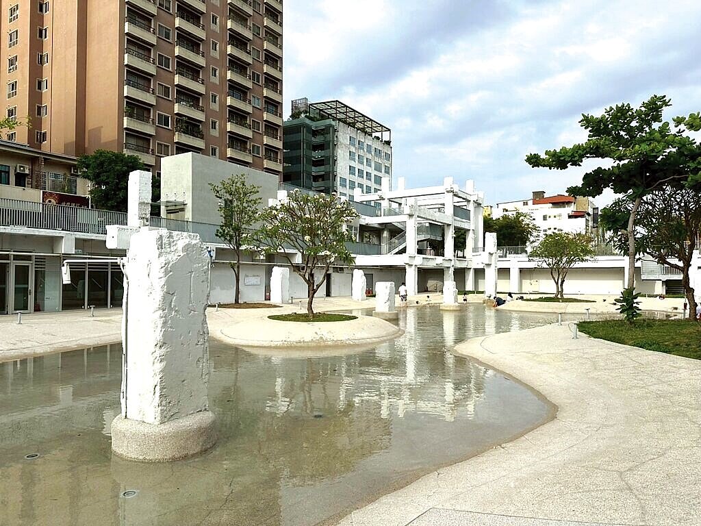 台南中西區知名的河樂廣場,已成打卡景點。圖/永慶不動產台南中正西門加盟店提供